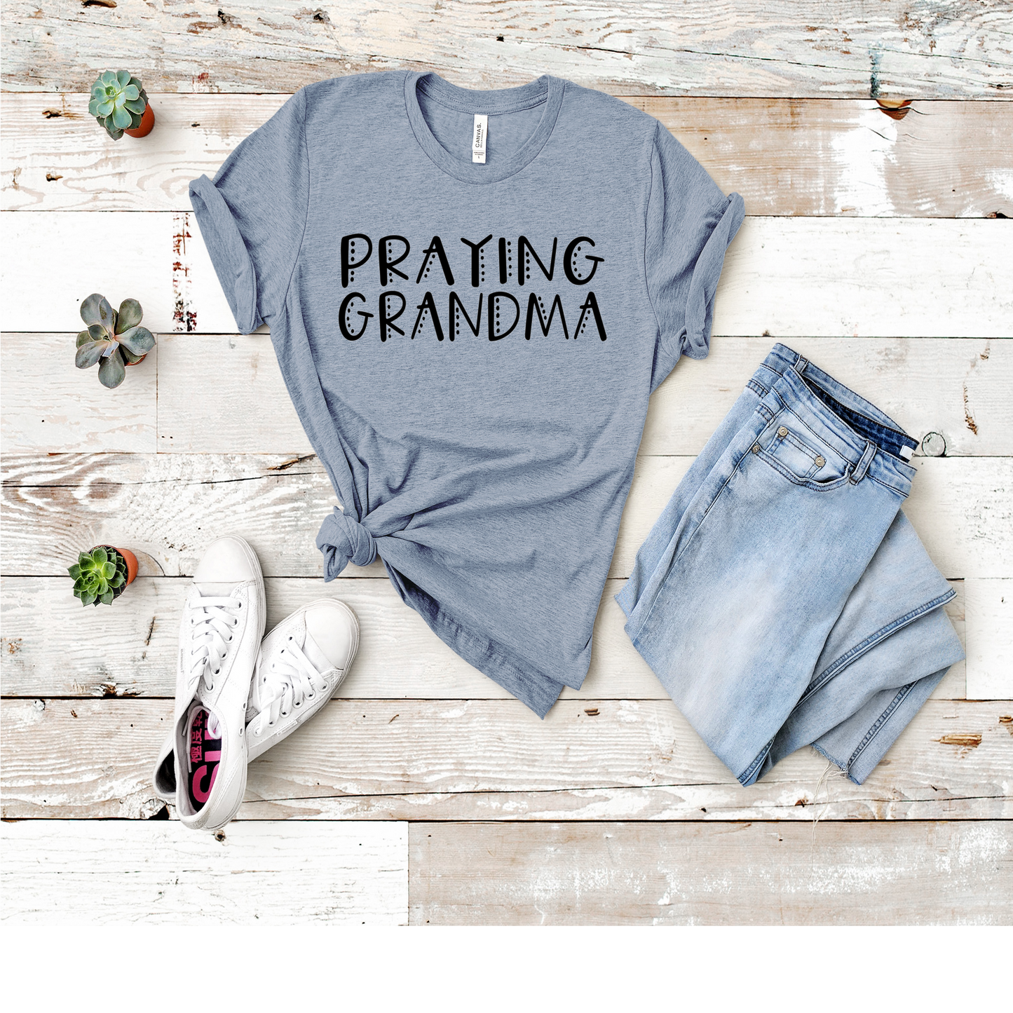 PRAYING GRANDMA