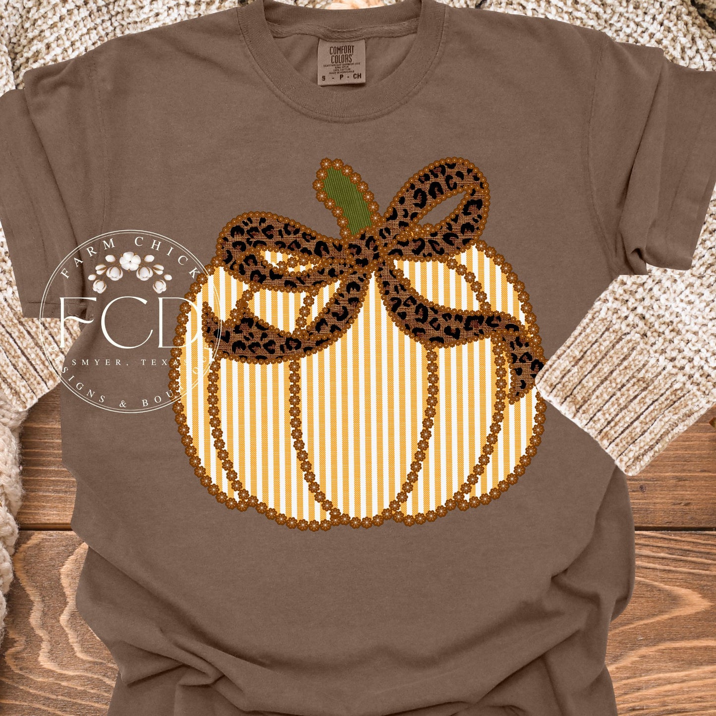 SEERSUCKER STRIPE AND LEOPARD PUMPKIN TEE